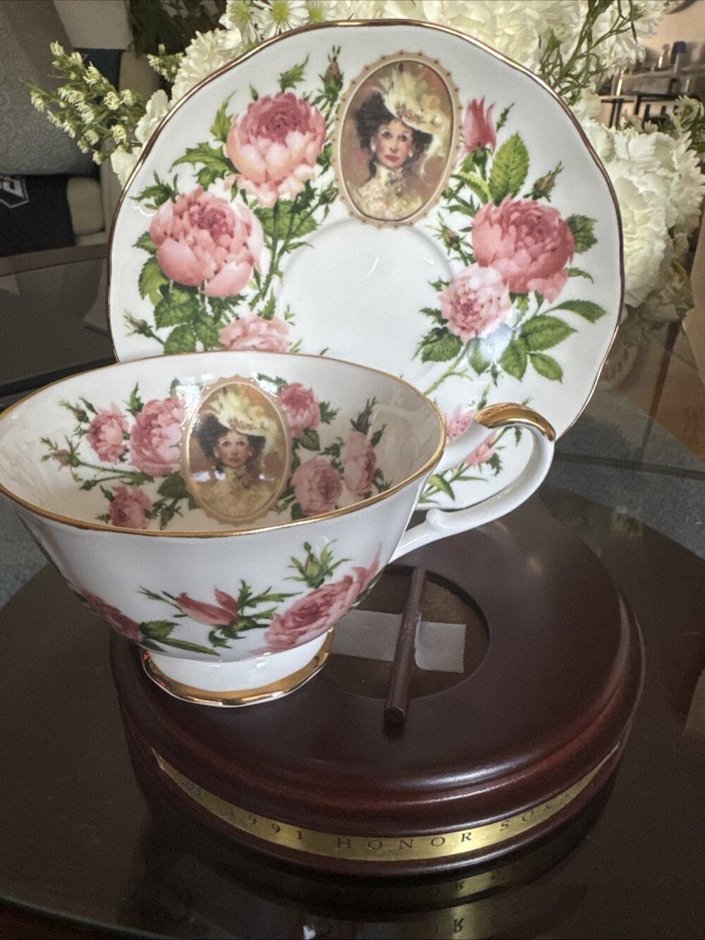 Honor Society Mrs. P.F.E. Albee 1991 Commemorative Tea Cup & Saucer Set (no box)